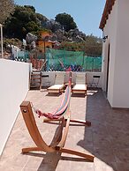 Tsampika s Traditional Stone Cottage in Siana