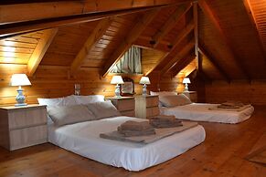 Tsampika s Traditional Stone Cottage in Siana