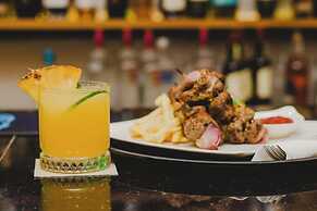 Apno Hotel and Suites