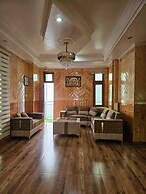 Hotel Sarahan Inn