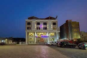 Click Collection Grand Gateway Varanasi