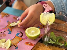 Dali erhai shiguang haijing kezhan