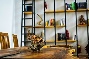 Dali erhai shiguang haijing kezhan