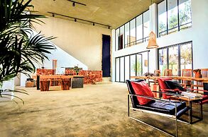 Dali erhai shiguang haijing kezhan