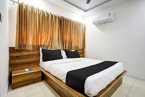 Goroomgo Apollo Vastrapur
