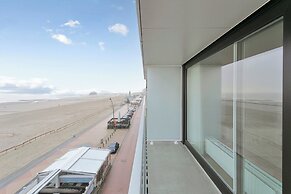 Apartment in Blankenberge With Terrace