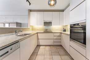 Apartment for six People With Balcony