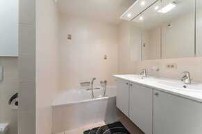 Apartment for six People With Balcony