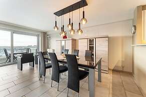 Apartment for six People With Balcony