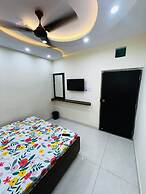 Goroomgo Kashi Residency Varanasi