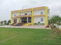 Hotel Atharv By GRB