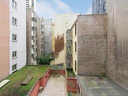 Apartment With Frontal sea View