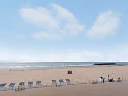 Apartment With Frontal sea View