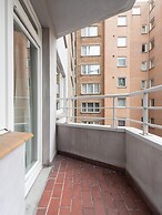 Apartment With Frontal sea View