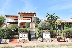Casa Giardini With View In Budoni