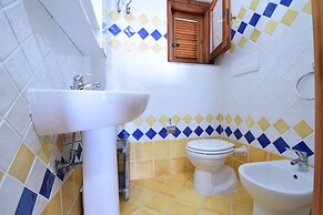 Casa Giardini With View In Budoni