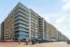 Apartment in Blankenberge With Heating