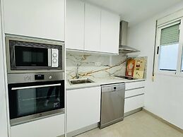 Bright Apartment Near Granada Center