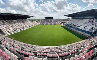 Sleek Modern Miami Getaway With Pool Oasis