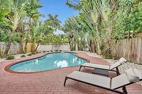 Relaxing Home Pool in Hollywood