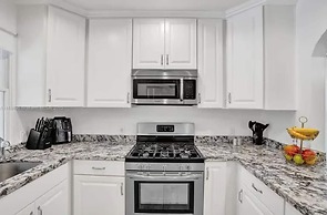 Relaxing Home Pool in Hollywood