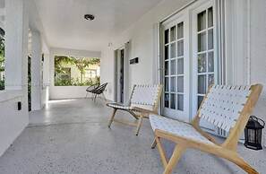 Relaxing Home Pool in Hollywood