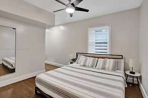 Relaxing Home Pool in Hollywood