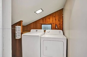 Relaxing Home Pool in Hollywood