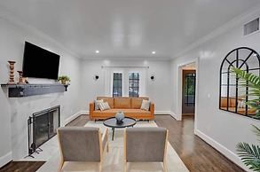 Relaxing Home Pool in Hollywood