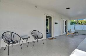 Relaxing Home Pool in Hollywood