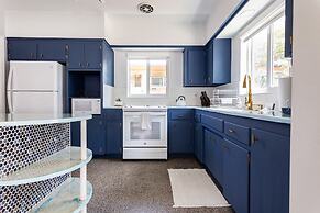 Peaceful Beach Oasis With Free Parking