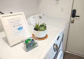 Peaceful Beach Oasis With Free Parking