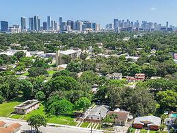 Fresh Modern With Pool Oasis