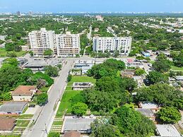 Fresh Modern With Pool Oasis