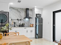 Fresh Modern With Pool Oasis