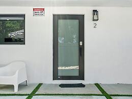 Fresh Modern With Pool Oasis