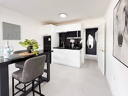 New Cozy Delux 1BR Near Hard Rock Stadium