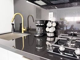 New Cozy Delux 1BR Near Hard Rock Stadium