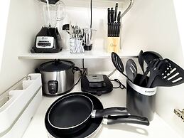 New Cozy Delux 1BR Near Hard Rock Stadium