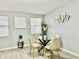 Tranquil Retreat King Bed Office Patio