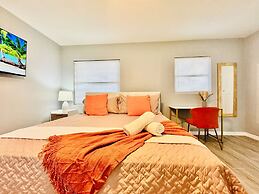 Tranquil Retreat King Bed Office Patio