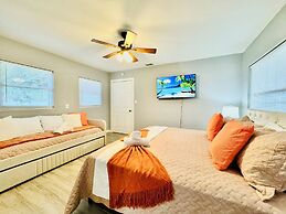 Tranquil Retreat King Bed Office Patio