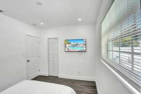 Spacious Home With Heated Pool