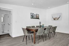 Spacious Home With Heated Pool