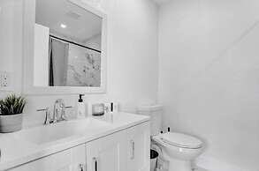 Spacious Home With Heated Pool