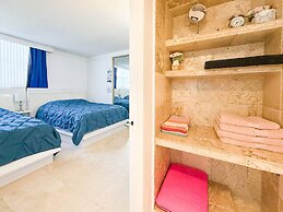 Heated Pools Beach Your Ideal Hollywood Stay