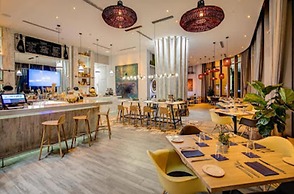 Heated Pools Beach Your Ideal Hollywood Stay