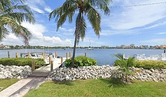 Heated Pools Beach Your Ideal Hollywood Stay