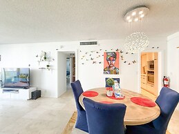 Heated Pools Beach Your Ideal Hollywood Stay