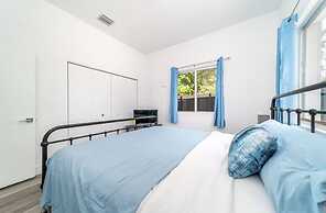 Charming Home With Pool Jacuzzi